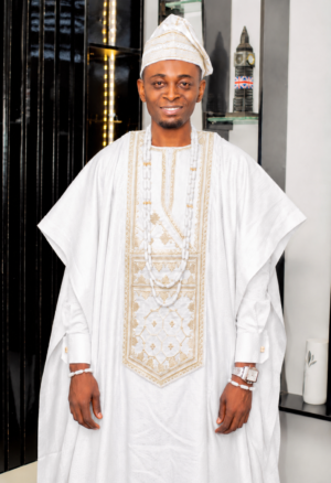 Men’s 3pcs Traditional White Shade Agbada